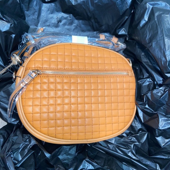 Purses - Picture 3 of 5